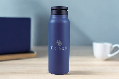 Friabo: Isolierte Edelstahlflasche mit Magnet-Handyhalterung (710 ml)