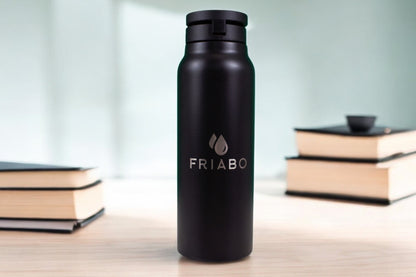 Friabo: Isolierte Edelstahlflasche mit Magnet-Handyhalterung (710 ml)